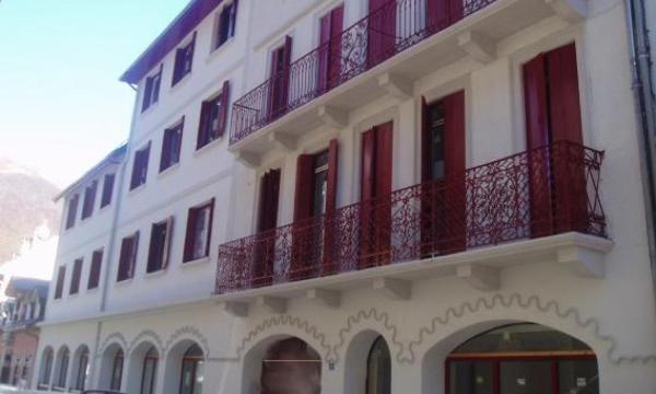 Appartement*** T2 + Cabine Pour 4 Personnes Cauterets Exterior photo